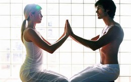 Nên tập Yoga để cải thiện chuyện chăn gối?