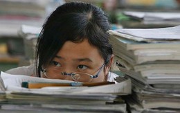 Trung Quốc cấm “hành hạ” học sinh trong dịp hè