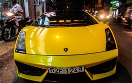 Siêu xe Lamborghini hàng độc tại VN lên báo nước ngoài