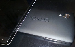 Hình ảnh rõ nét về Nexus 5, có sạc không dây