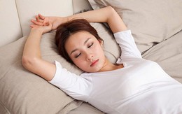 Chọn tư thế ngủ tốt nhất cho sức khỏe hiện tại của bạn