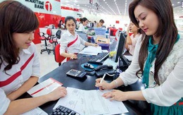 Lương nhân viên ngân hàng, bất động sản tăng thấp nhất