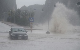 Những con sóng hãi hùng trong cơn bão Haiyan