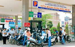 Mỗi lít xăng, người tiêu dùng phải chịu 8.400 đồng thuế, phí