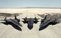 Ngắm huyền thoại ‘chim két’ SR-71 Blackbird với tốc độ vượt tên lửa