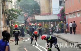 Bà hỏa "ghé thăm" căn nhà hoang giữa lòng Sài Gòn