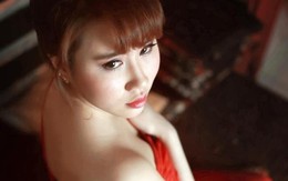 Nữ sinh "đẹp nhất Hà Nội" khoe chân dài gợi cảm trong bộ ảnh mới