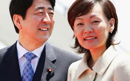 Góc khuất đen tối sau mối tình hạnh phúc của thủ tướng Nhật