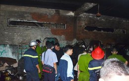 Ông ngoại tự thiêu bằng 15 lít xăng, cháu bị vạ lây