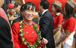 "Soi" lý lịch vợ đại gia mua 100 máy bay