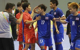 Cầu thủ futsal Việt Nam suýt "choảng nhau" cả Thái Lan