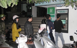 Bí quyết bắt máy ATM phải "nhả" tiền