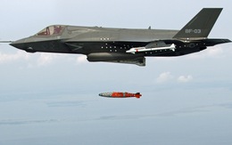 F-35C lần đầu thả bom Paveway II