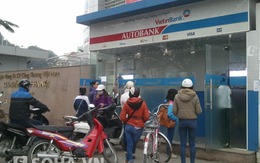 Thu phí nội mạng ATM: Đừng để cái lợi trước mắt làm hại cái lợi lâu dài