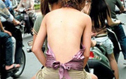 Thời trang "khoe hàng" của Teen girl: Sành điệu hay khiêu khích?