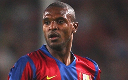 Eric Abidal tiếp tục chờ đợi ngày tái xuất