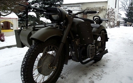 Ural MV750 hồi sinh với súng máy