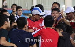 NHM Việt Nam suýt gây lộn vì chiếc mũ của Arsenal