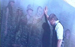 Ngày này năm xưa 13/11: Nước mắt Mỹ tại Bức tường chiến tranh VN