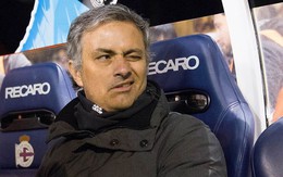 Mourinho chơi trò “ném đá giấu tay” trên sân Bernabeu