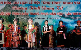 Nét đẹp trang phục phụ nữ ở chợ tình Khau Vai