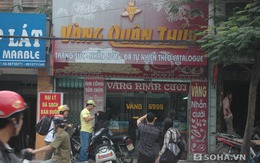 Vợ chồng chủ tiệm vàng liều chết chống trả tên cướp