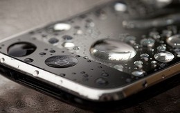 Smartphone tương lai có thể sạc bằng... nước tiểu