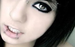 Xỏ khuyên làm đẹp: Những điều teen cần chú ý