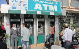 Phải công khai biểu phí dịch vụ ATM