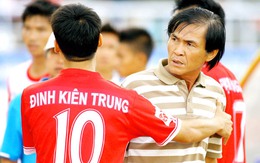 K.KG vs ĐT.LA: Oan gia ngõ hẹp