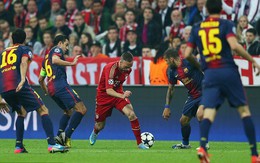 Quay chậm: “Vua” mắt mờ, Bayern hưởng lợi 2 bàn thắng