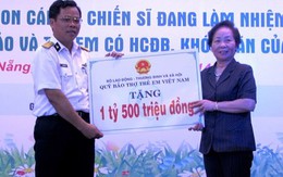 Bảo trợ dài hạn cho con em cán bộ chiến sĩ bảo vệ biển đảo