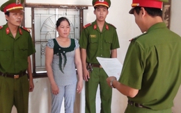 Bắt “nàng dâu” chửi ba mẹ chồng, cắn công an