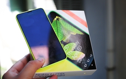 Cận cảnh Nokia Lumia 630 chính hãng tại Việt Nam