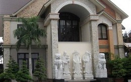 Đại gia dùng sư tử "canh" cổng và thực hư khối đá tiền tỷ