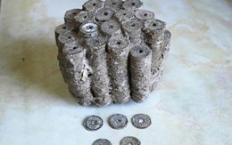 Mua cát xây nhà, phát hiện 4,5 kg tiền cổ