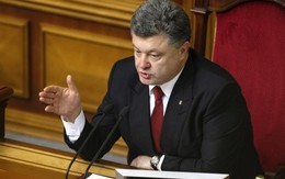 Tổng thống Poroshenko: “Mất sân bay Donetsk sẽ mất toàn bộ Ukraine”