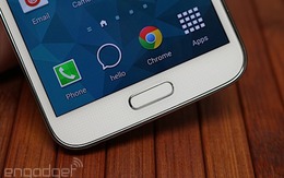 Samsung cố chấp với thiết kế cũ vì nhựa..."ấm áp và thân thiện"