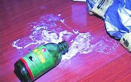 Cãi nhau với con dâu chuyện tiền lì xì, mẹ chồng tự tử