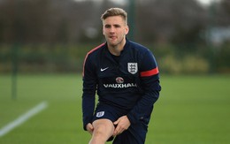 Man United: 30 triệu, lương 75.000 bảng/tuần cho Luke Shaw