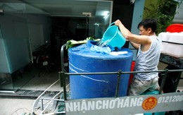 Hà Nội: Thức trắng đêm đi... xin nước