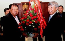 Đại sứ quán Việt Nam tại Lào mừng Xuân Giáp Ngọ