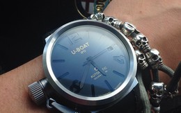 Đại gia đi xe sang mang đồng hồ gì?