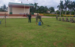 Sĩ quan đặc công VN thi phi dao, phi sao "trăm phát, trăm trúng"