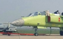 Cường kích bí ẩn JH-7B của Trung Quốc lần đầu lộ diện?