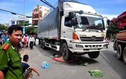 Người đàn ông văng vào gầm xe tải tử vong tại chỗ