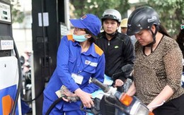 Giá xăng dầu lại tiếp tục giảm sốc