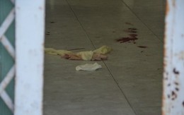 Phát hiện đôi nam nữ nằm trên vũng máu trong nhà trọ