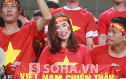 Bóng hồng tràn ngập trận Việt Nam vs Indonesia