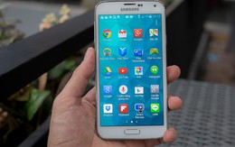 Đập hộp Galaxy S5: Cảm biến vân tay cực nhạy!